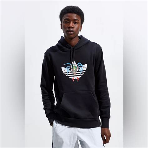 tanaami adidas hoodie.